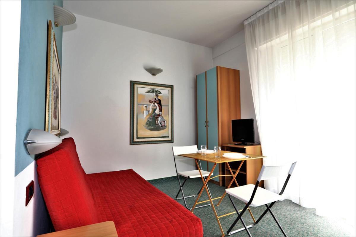 Residence & Suites Μπελάρια-Ιτζέα Μαρίνα Δωμάτιο φωτογραφία